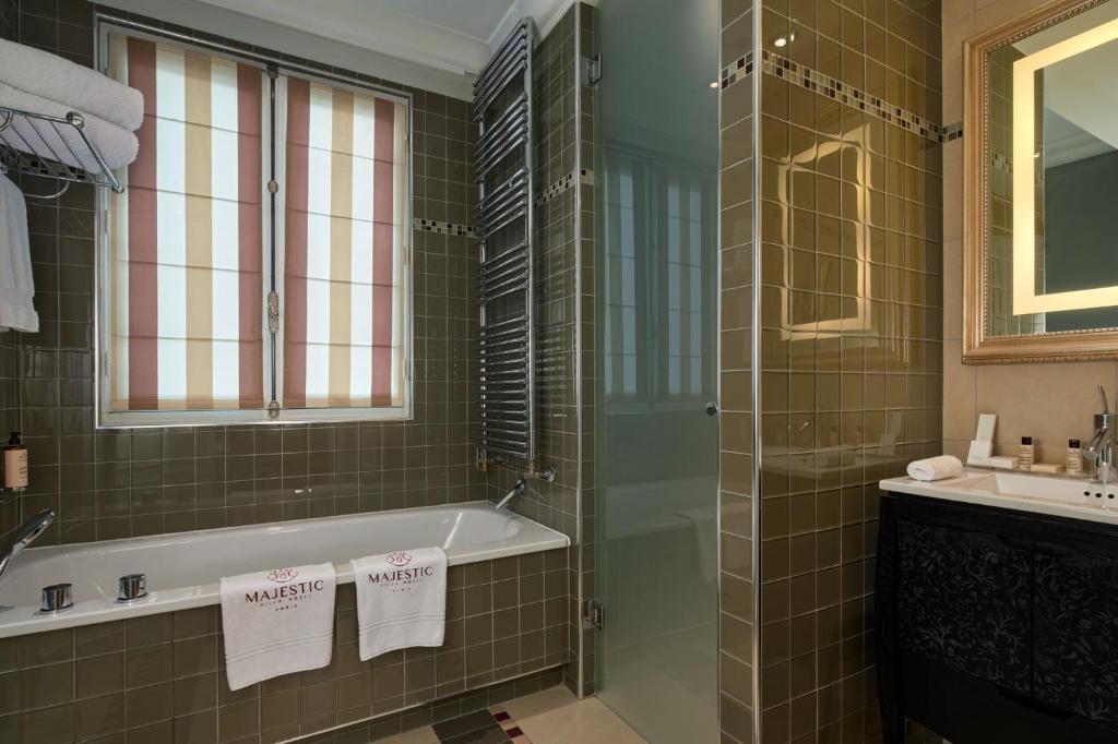 Suite with Terrace - Image 5