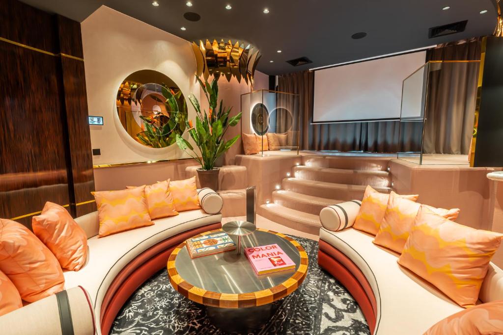 XXL Mama Crazy Suite - Image 13