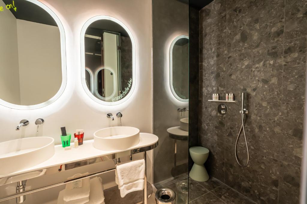 XXL Mama Crazy Suite - Image 8