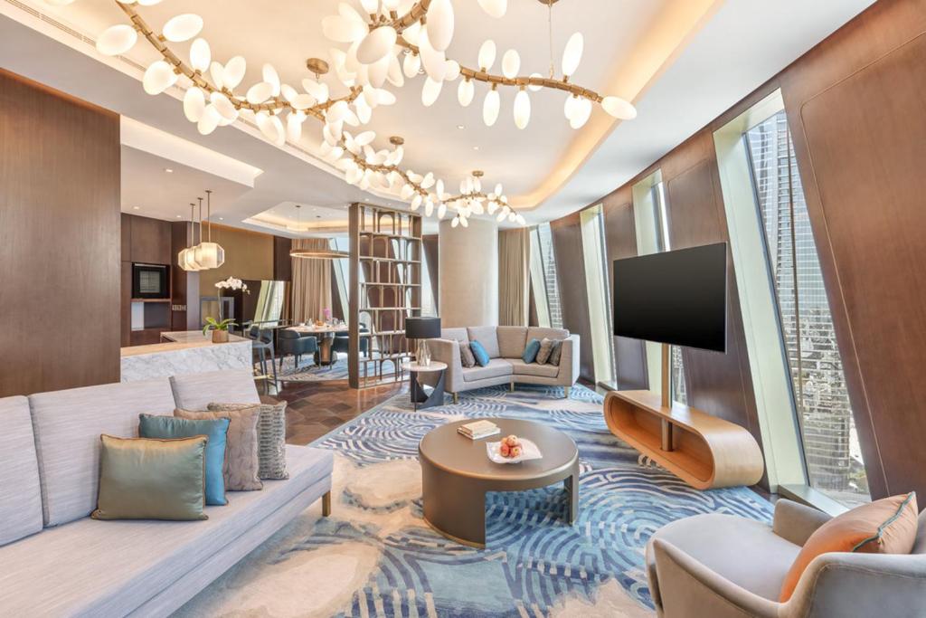 Mandarin Signature Suite - Image 1