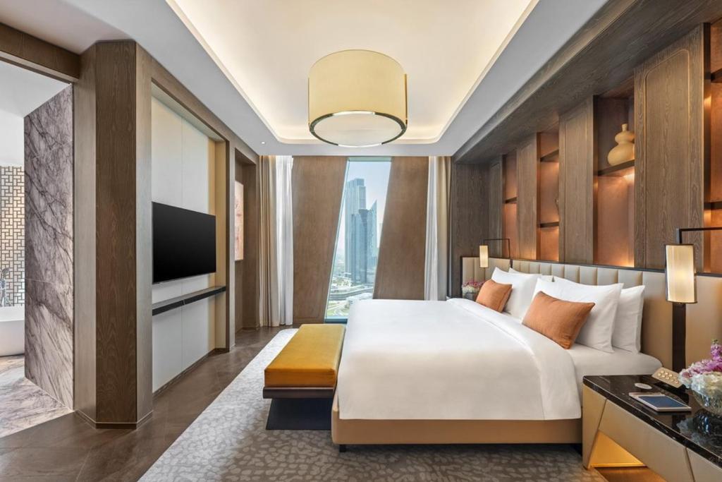 Panoramic Two-Bedroom Suite - Image 1