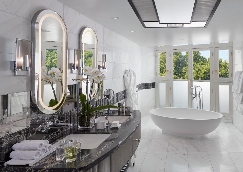 Hyde Park Suite - Image 4