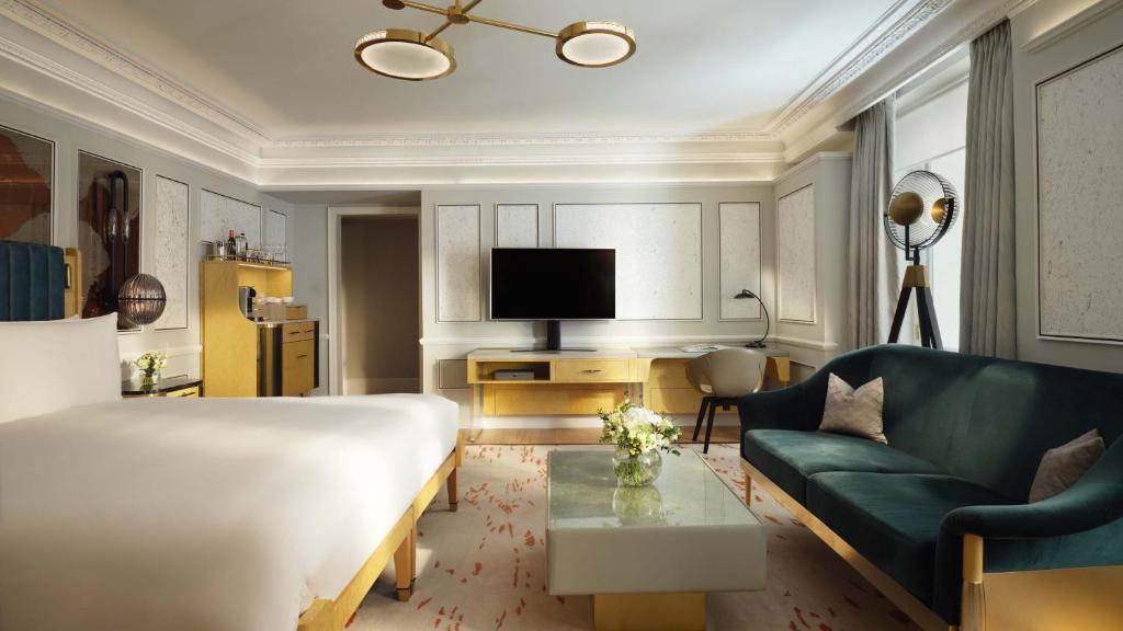 Mandarin Junior Suite King - Image 7
