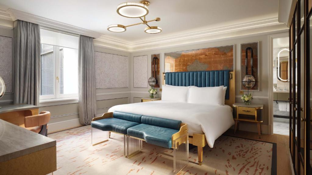 Superior Suite - Image 7