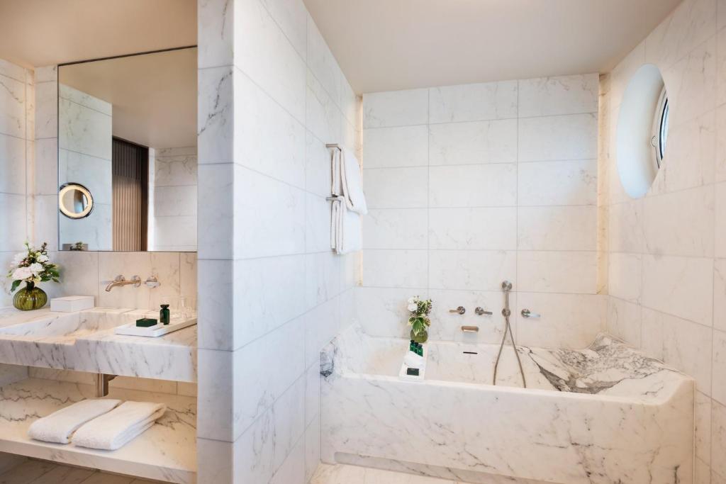 Family Suite - Image 5