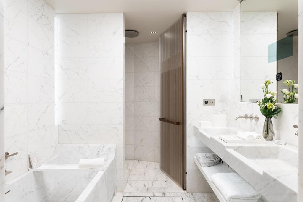 Grand Lutetia Suite - Image 3