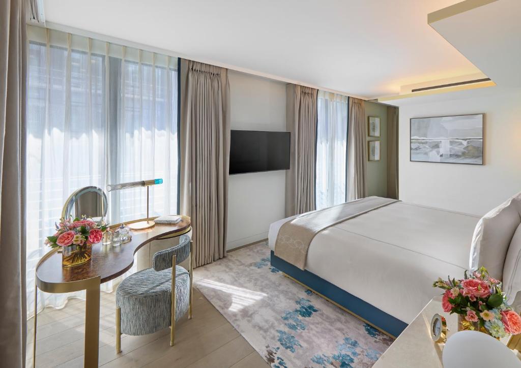 Studio Suite King or Twin - Image 1