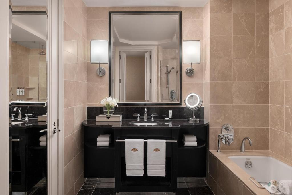 King Room with Central Park View - Image 5