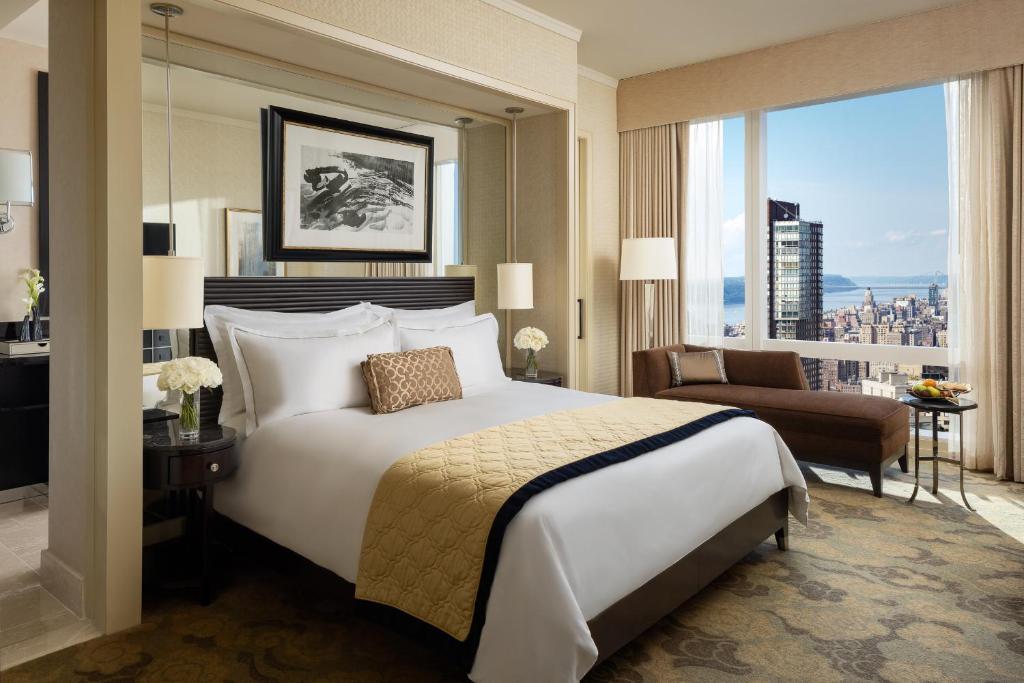 King Room with River View - Image 5
