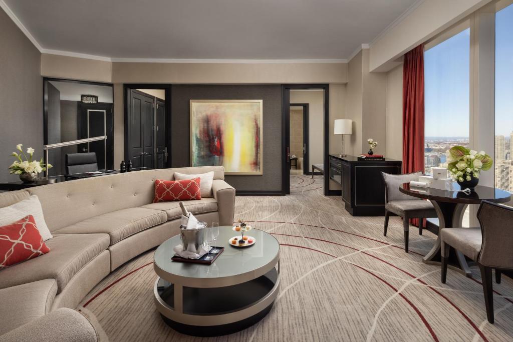 King Suite with Central Park View - Image 6