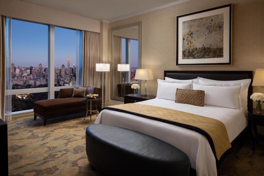 Premier Central Park View Accessible King - Image 4