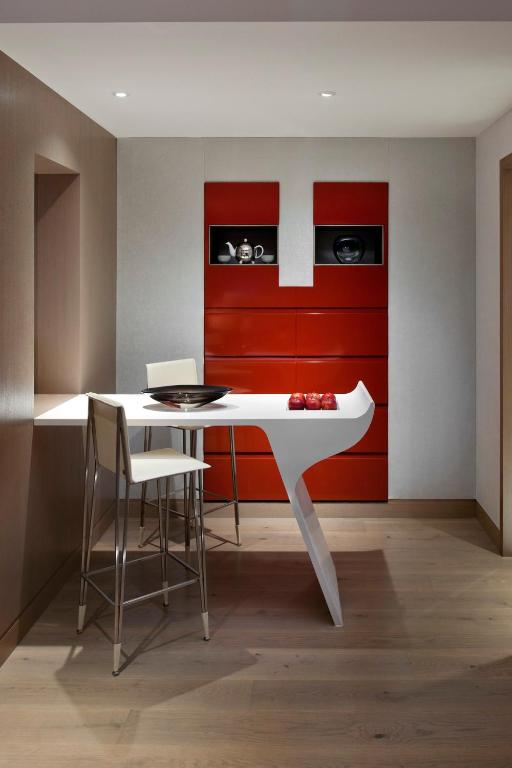 Couture Suite - Image 3