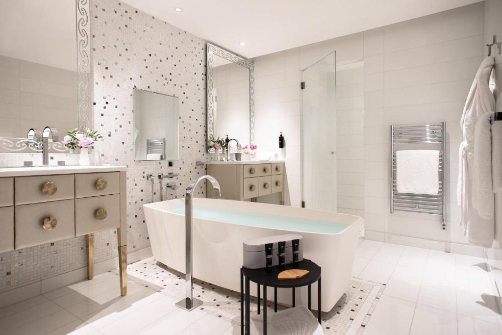 Junior Suite - Image 3