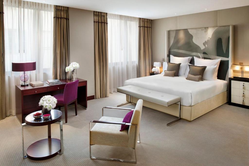 Mandarin Room - Image 2