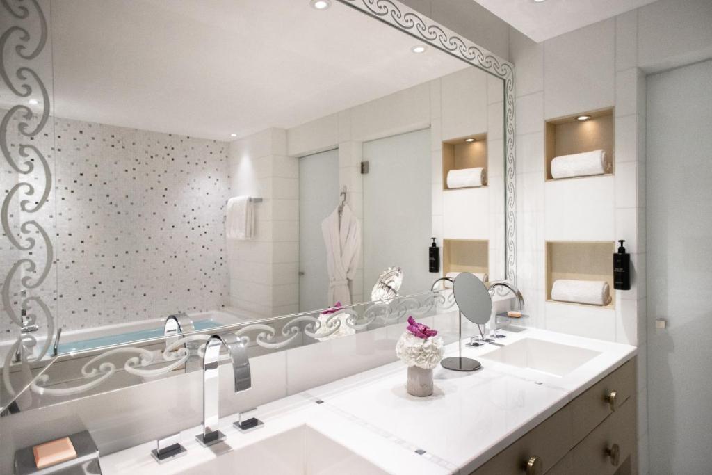 Terrace Suite - Image 2