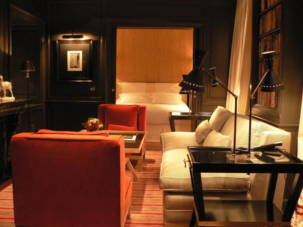 Executive Suite - Image 2