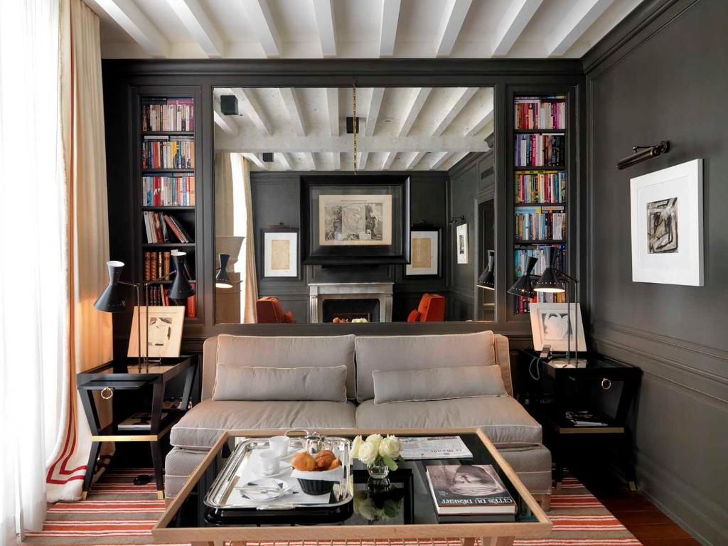 Executive Suite - Image 6