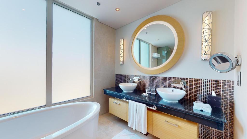 Two Bedroom Apartment, Burj Khalifa and Skyline View - Image 6