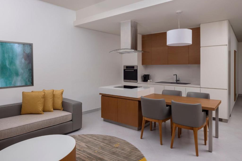 One-Bedroom Apartment with Balcony - Image 4