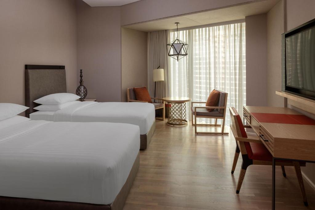 Two-Bedroom Suite with Twin Beds - Image 4