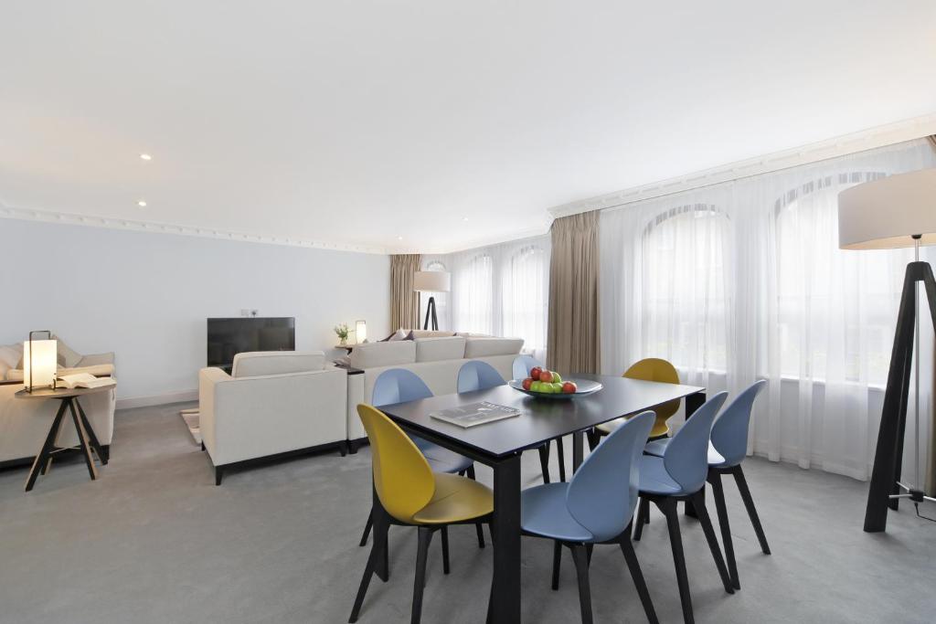 Executive Three-Bedroom Apartment - Image 3