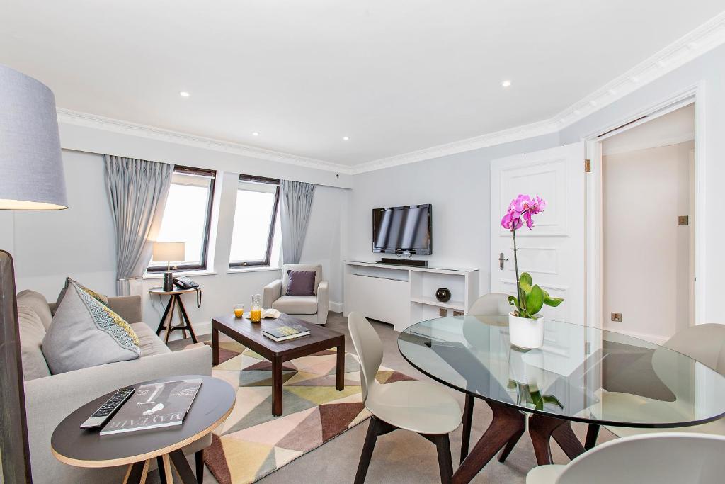 One-Bedroom Apartment - Image 5