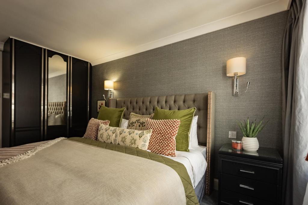 Penthouse Apartment - Image 22