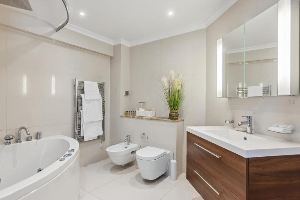 Penthouse Apartment - Image 8
