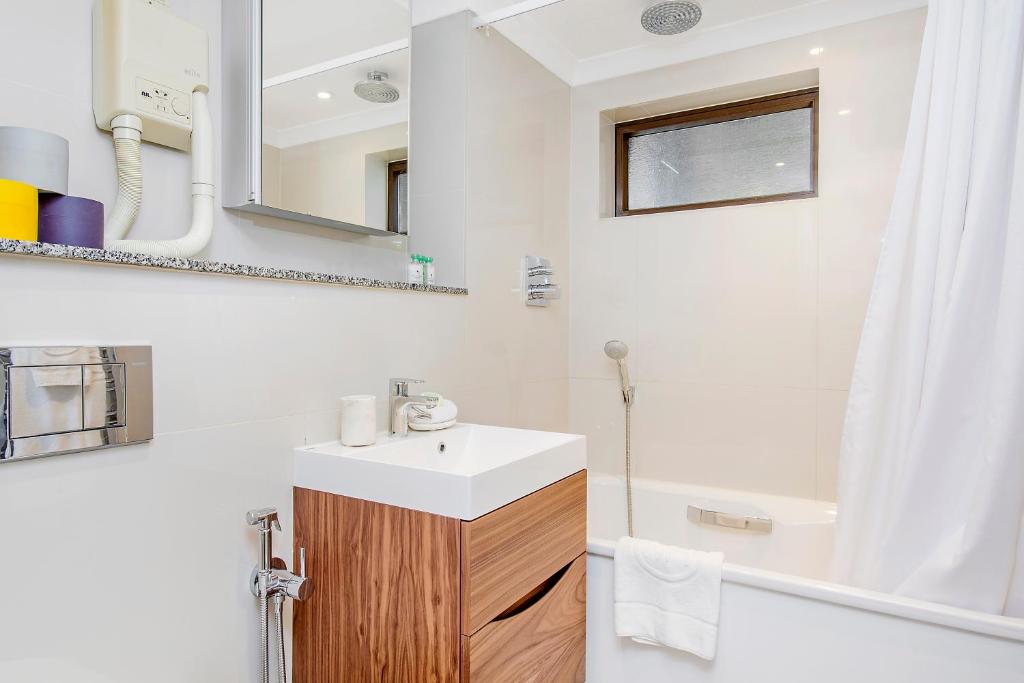 Standard Two-Bedroom Apartment - Image 9