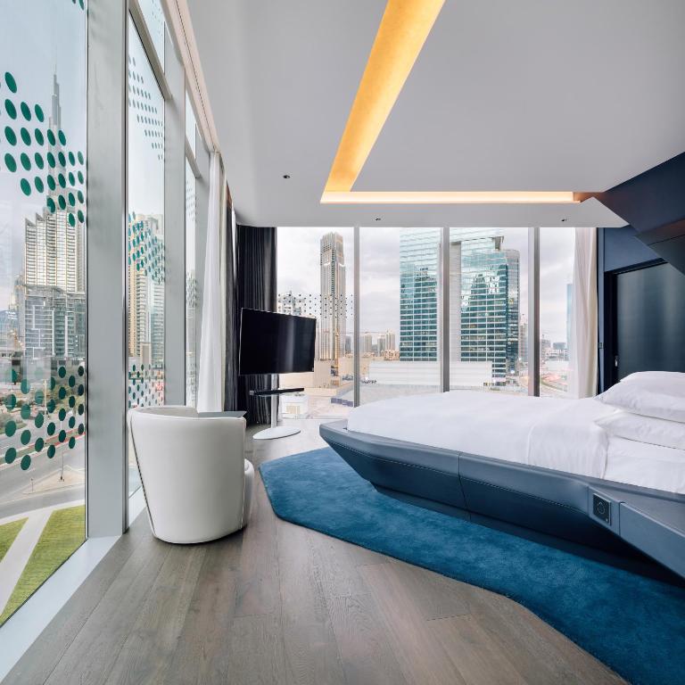 2 Bedroom Ultimate ME + Suite with Lounge and Jacuzzi - Image 4