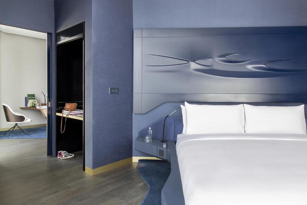 Studio ME Suite With Jacuzzi - Image 5