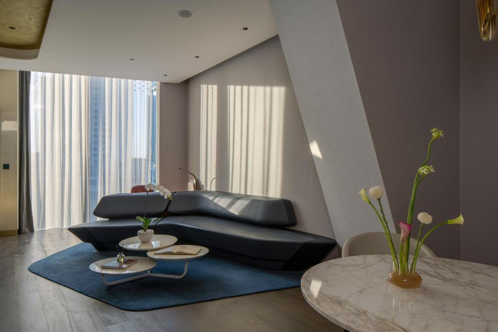Studio ME Suite With Jacuzzi - Image 9