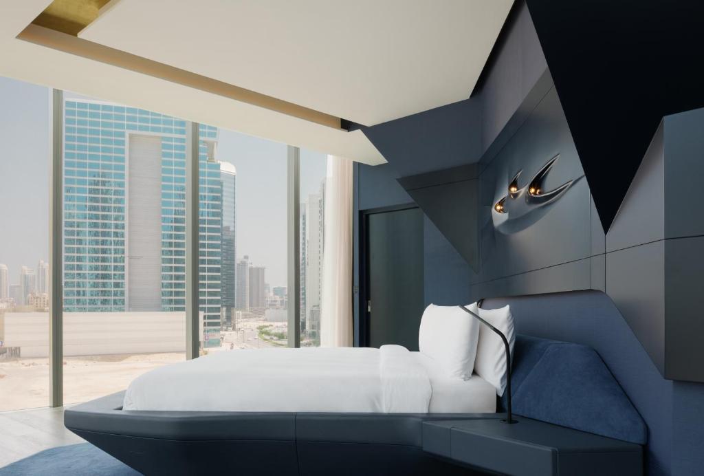 Ultimate ME + Suite Burj Khalifa View - Image 5
