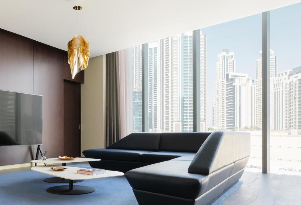 Ultimate ME + Suite Burj Khalifa View - Image 8