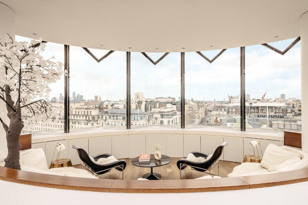 2 Bedroom Ultimate ME + Duplex Penthouse - Image 1