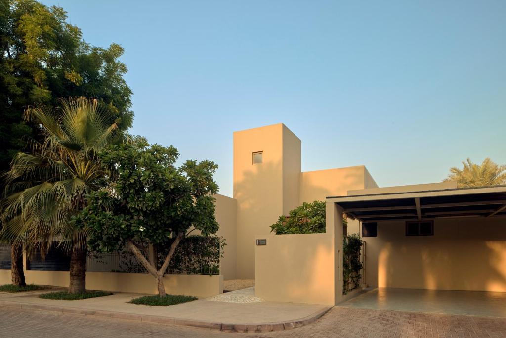 Family Villa with Private Pool - Image 3