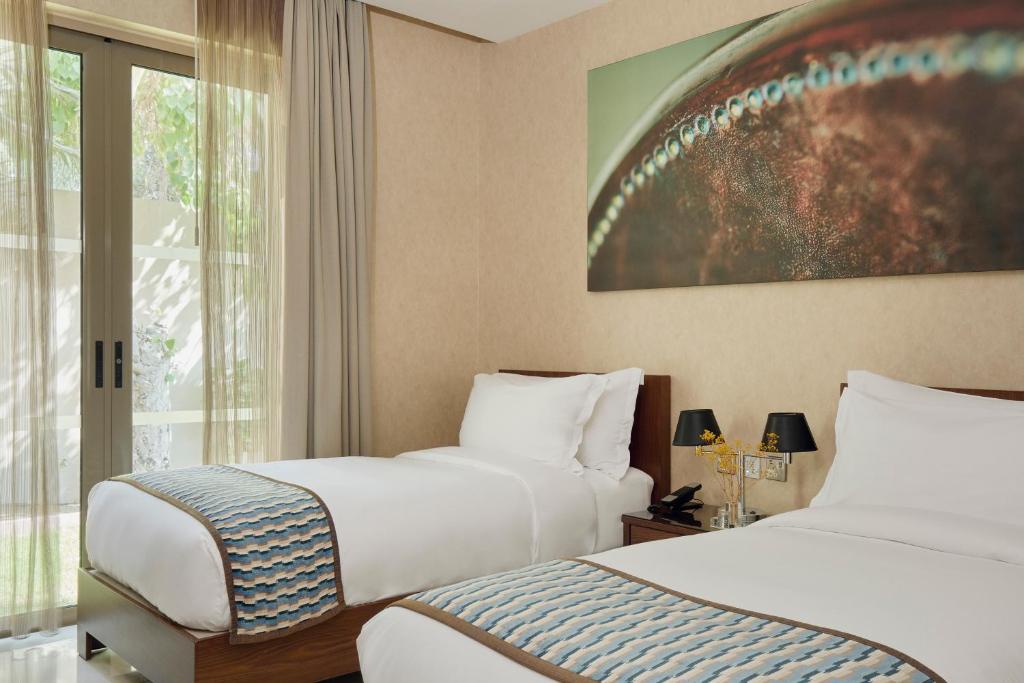 Family Villa with Private Pool - Image 5