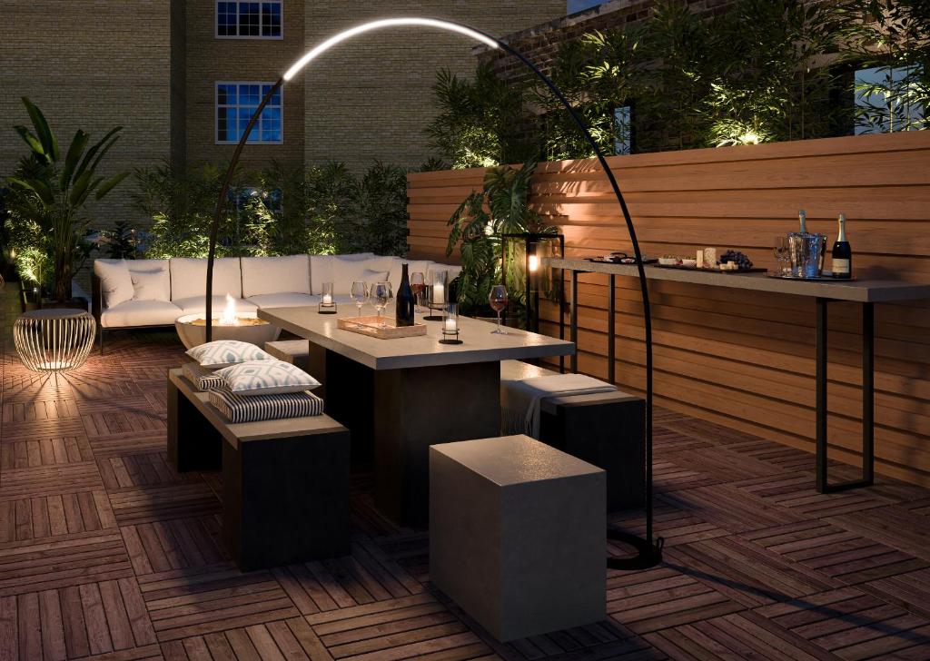 Luxury Suite - Image 1