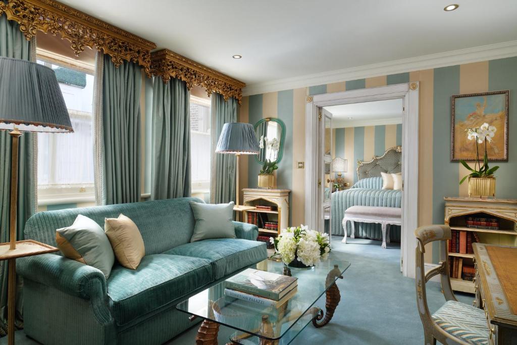 Executive Suite - Image 1