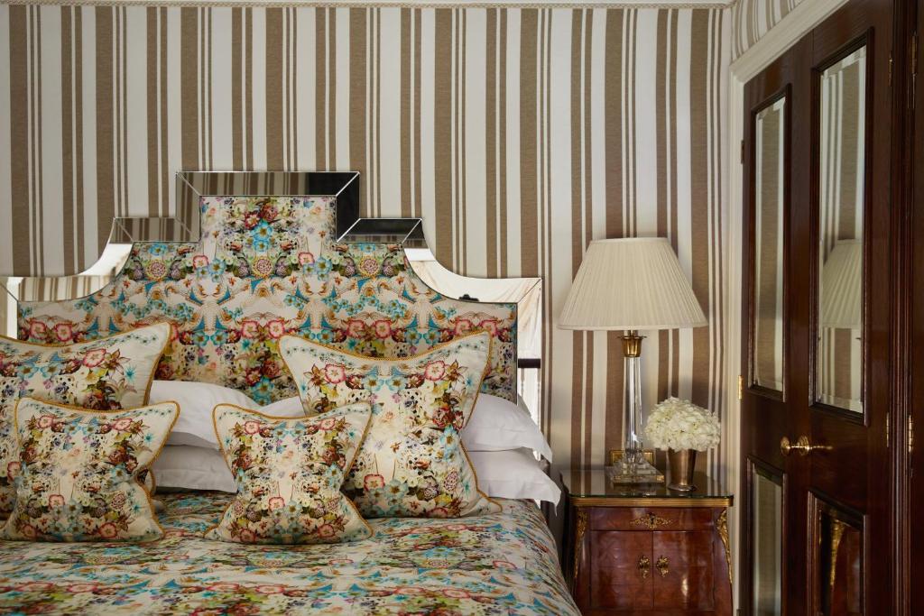Executive Suite - Image 8