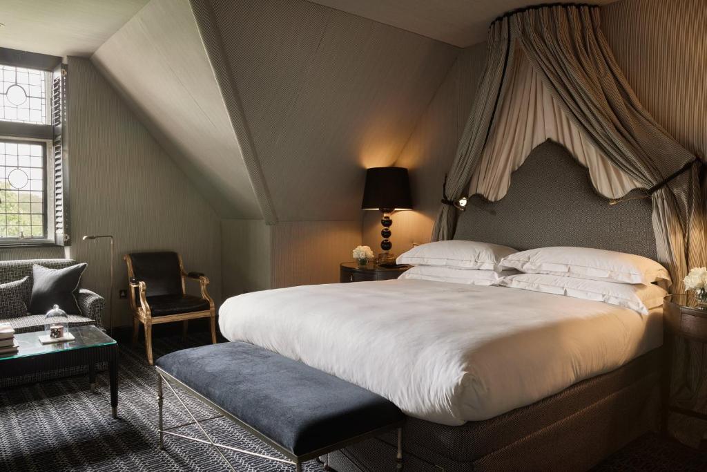 Junior Suite with Garden View - Image 7