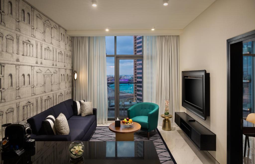 Executive One bed - Burj Khalifa Partial View - Image 1