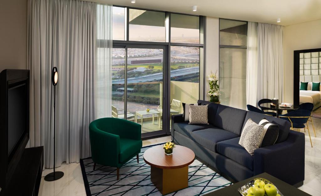 Premium One-Bedroom Apartment - Image 5