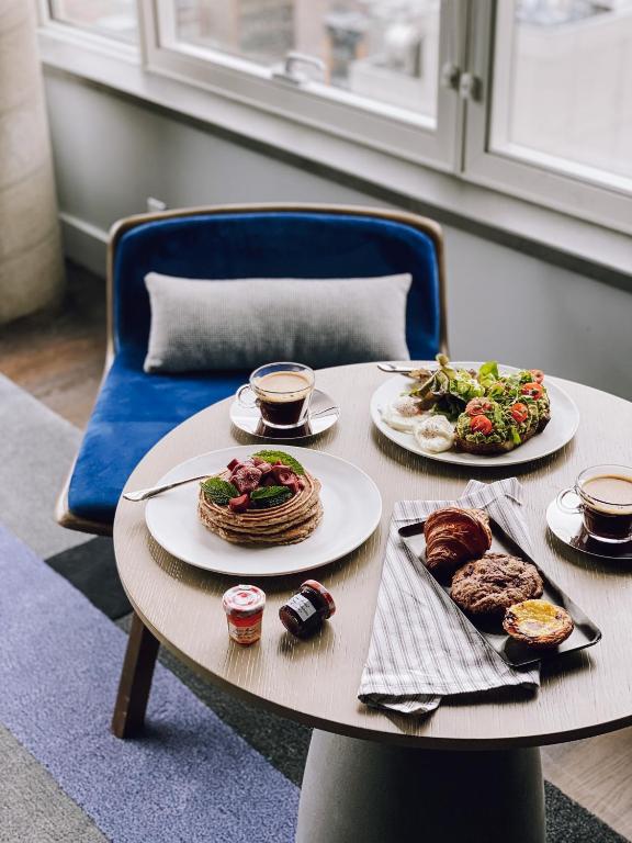 Corner Queen Studio – Disability Access - Image 5