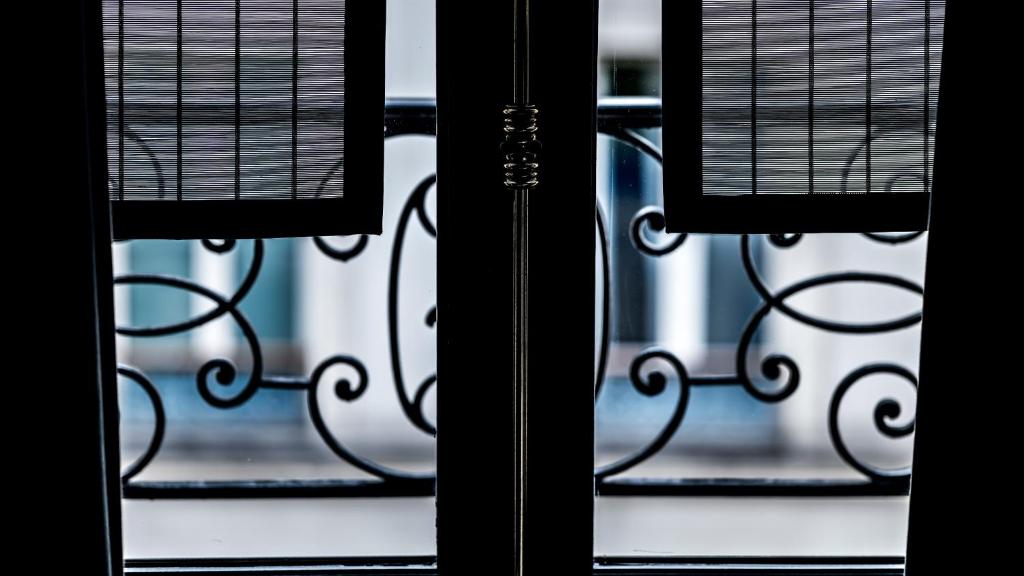 Classic Double Room - Image 3