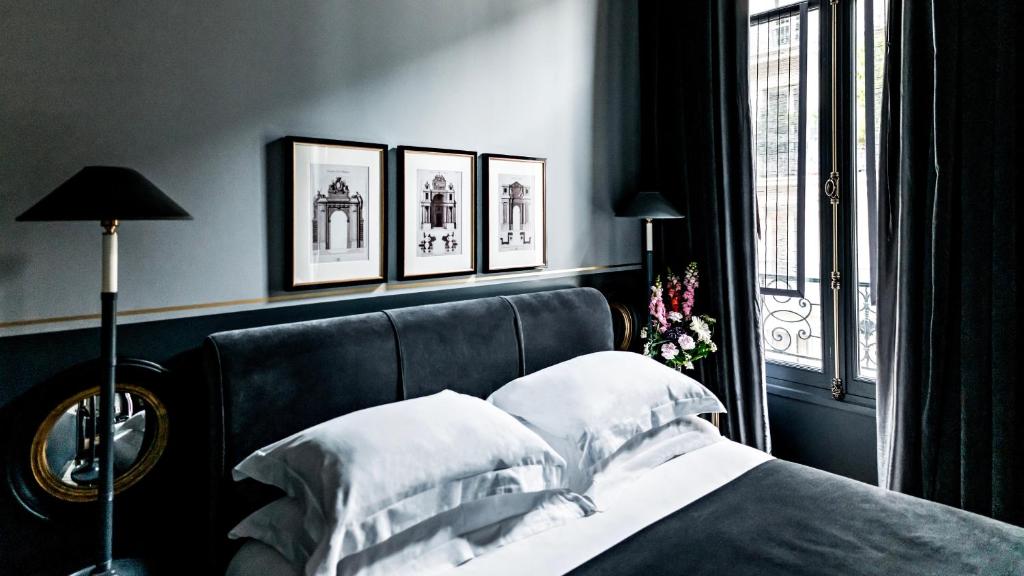 Deluxe Double Room - Image 14