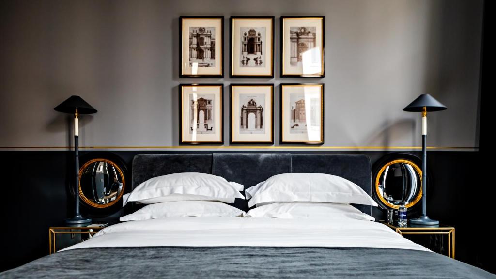 Executive Double Room - Image 7