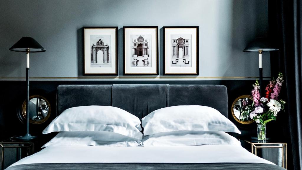 Two Connecting Rooms - Image 6