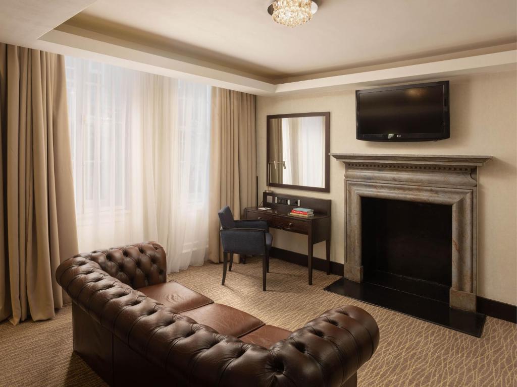 Family Suite - Image 1