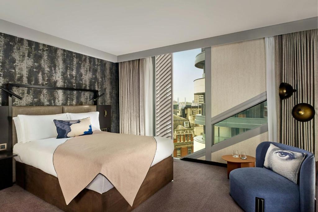 Anything But Standard, Guest room, Queen, City view - Image 2